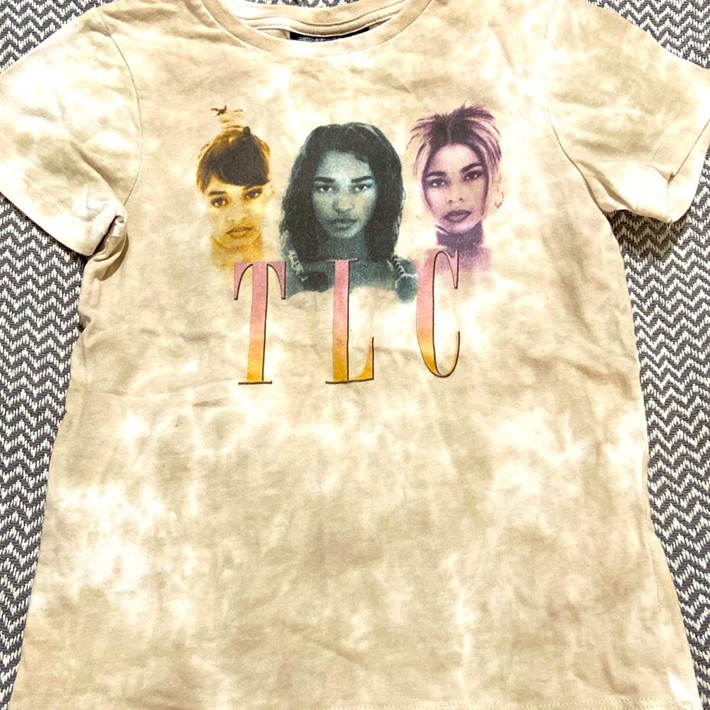 Cotton:On kids Girls TLC Graphic Tee!
